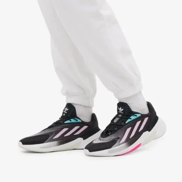 Adidas OZELIA W CORE BLACK, CLEAR PINK & WHITE - Picture 2 of 11